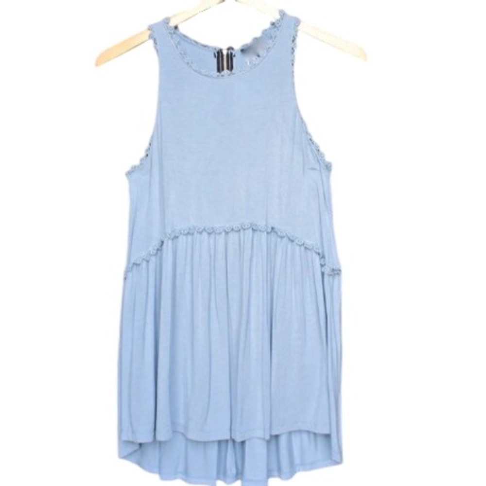 POL Light Blue Sleeveless Babydoll Tank Top Lace Trim Flowy Softcore Boho Medium